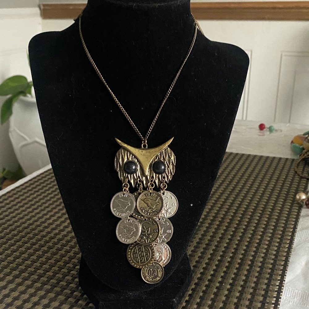 Vintage-Inspired Gold Owl Coin Pendant Necklace - Women Jewelry